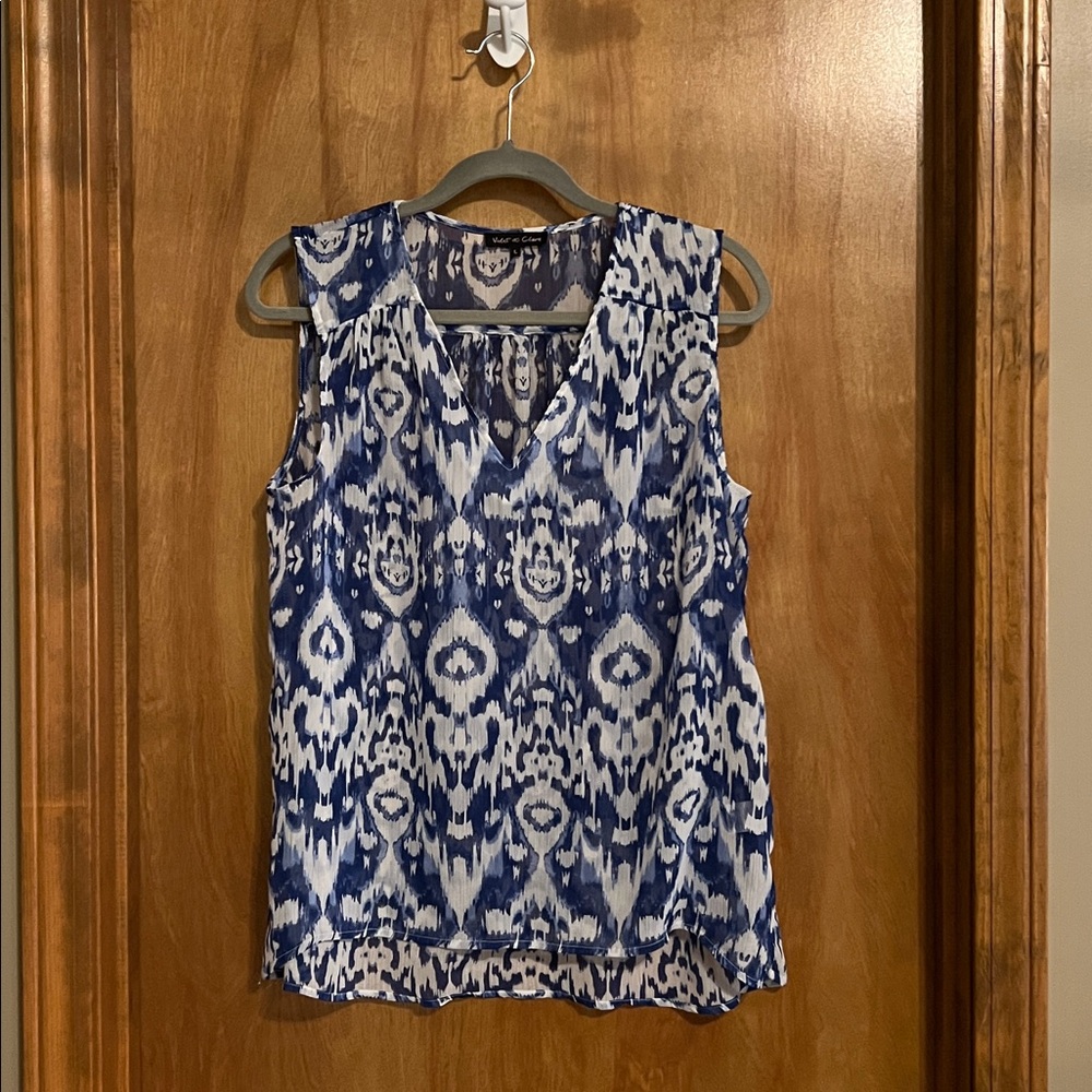 Violet & Claire Blue and White Ikat Print Sleeveless Camisole